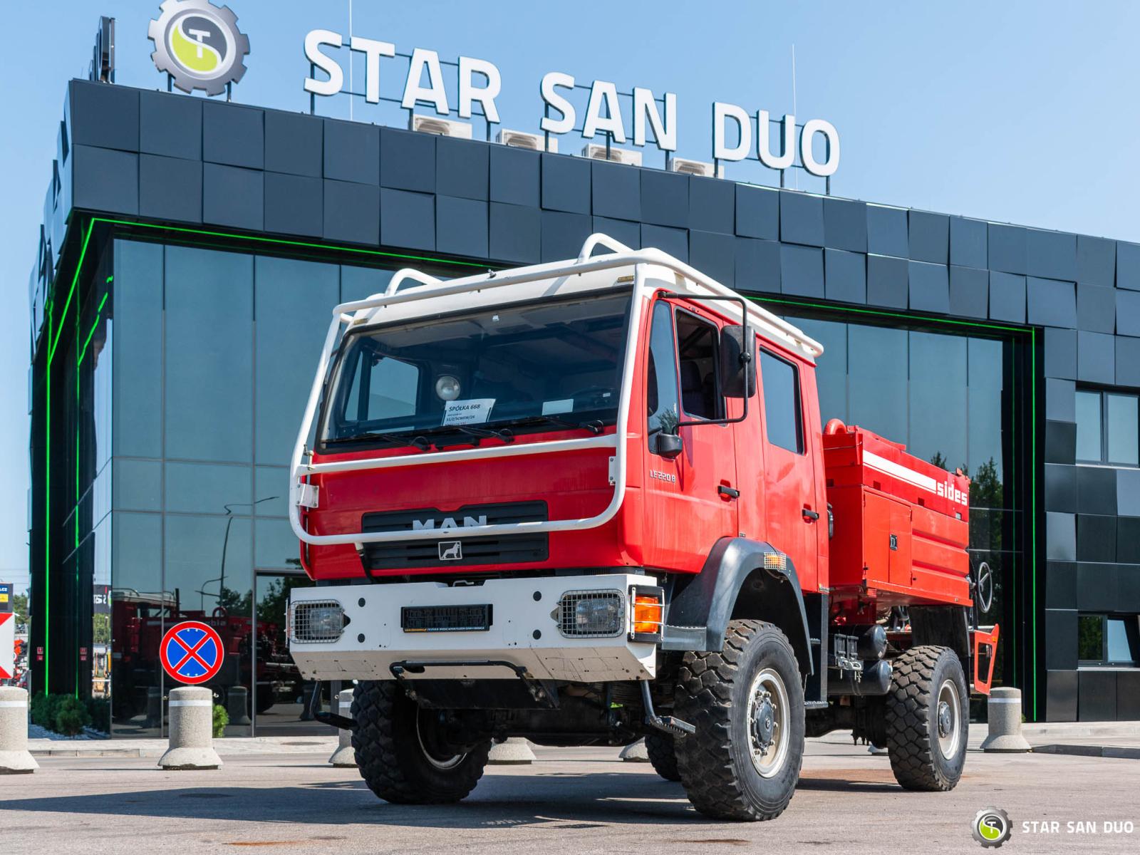 MAN LE220B 4x4 E  Fire Truck Feuerwehr