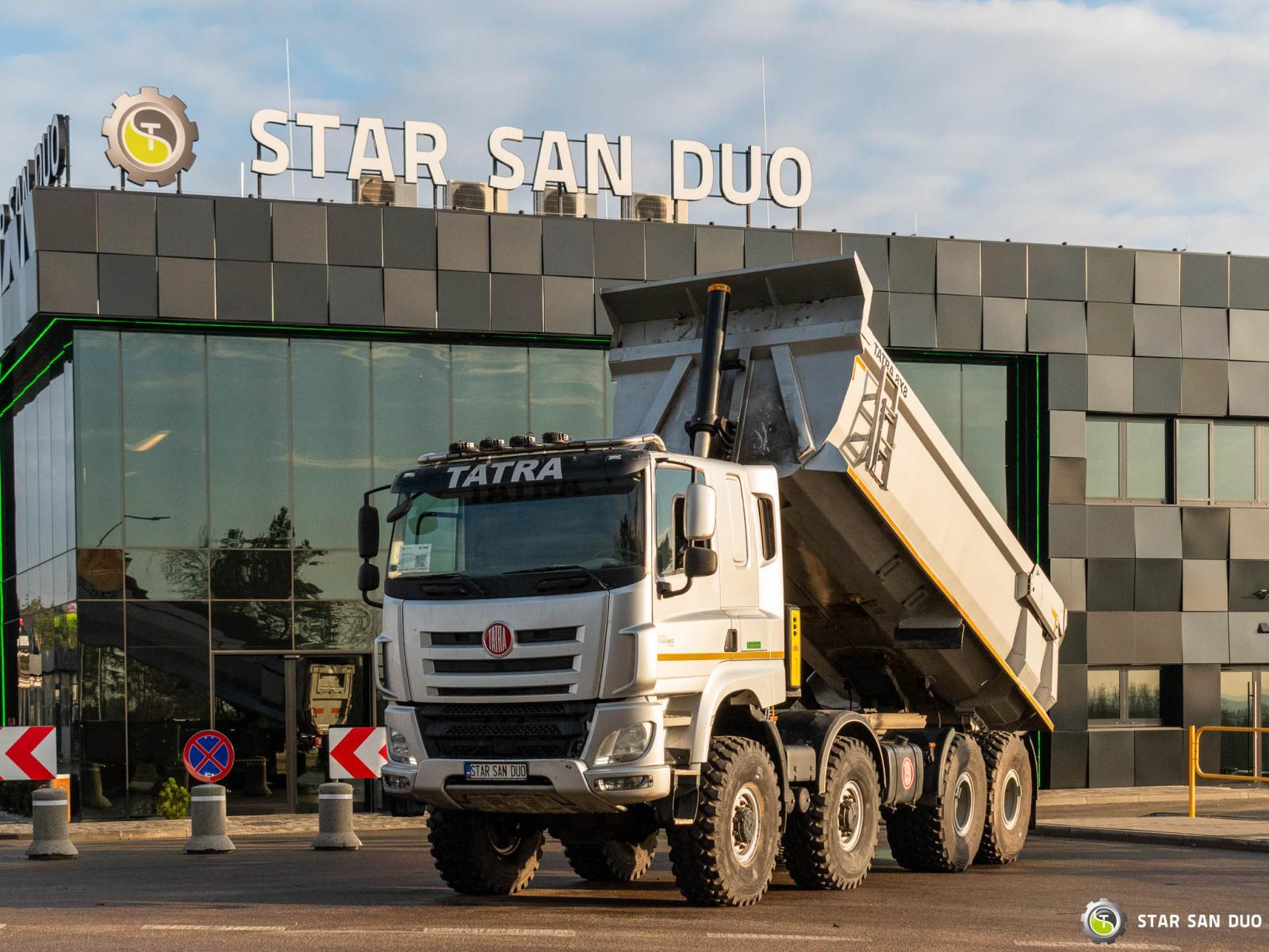 TATRA PHOENIX 8x8 Tipper