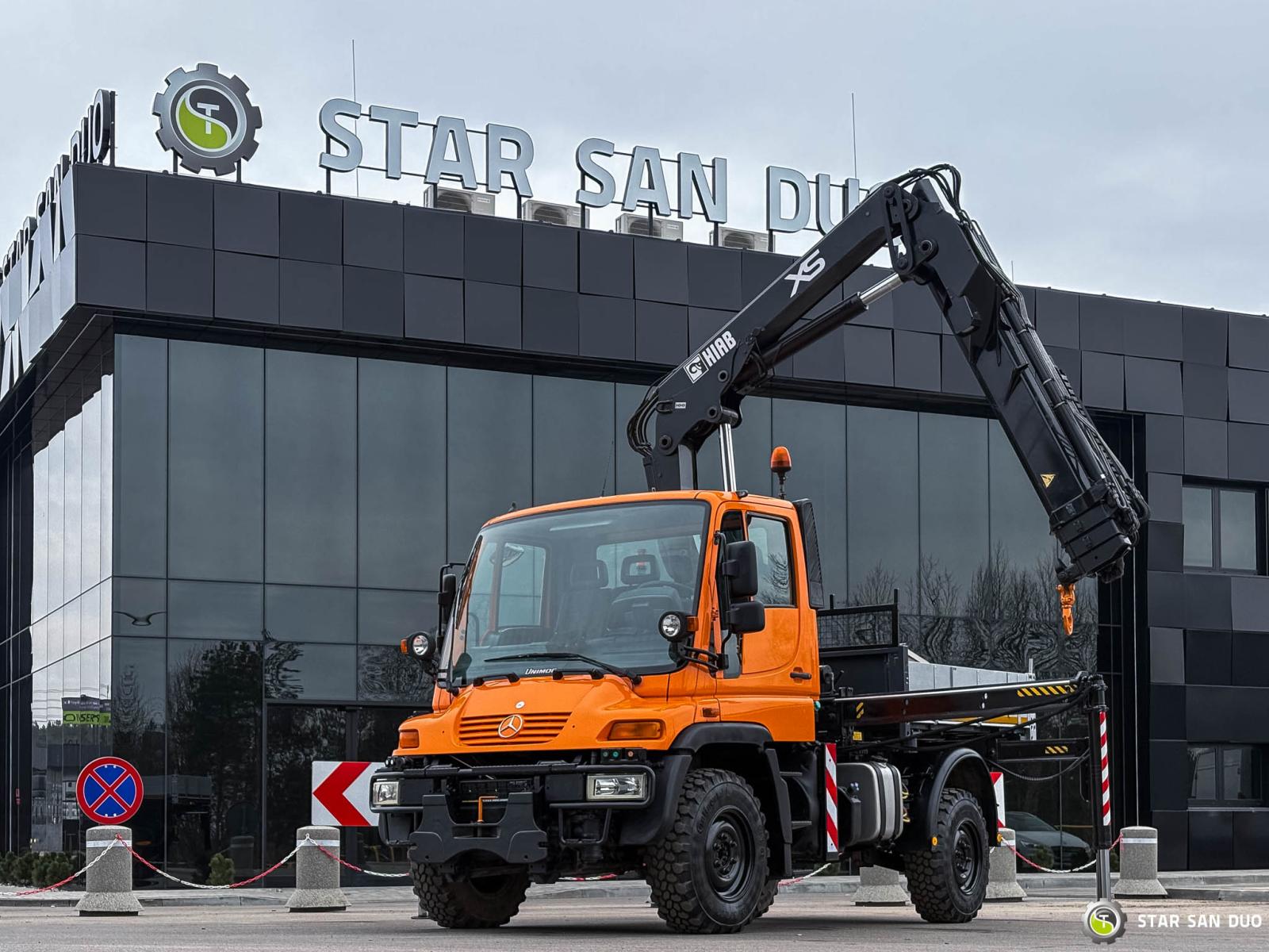 Mercedes-Benz UNIMOG U300 4x4 HIAB 122 D -3 CRANE KRAN