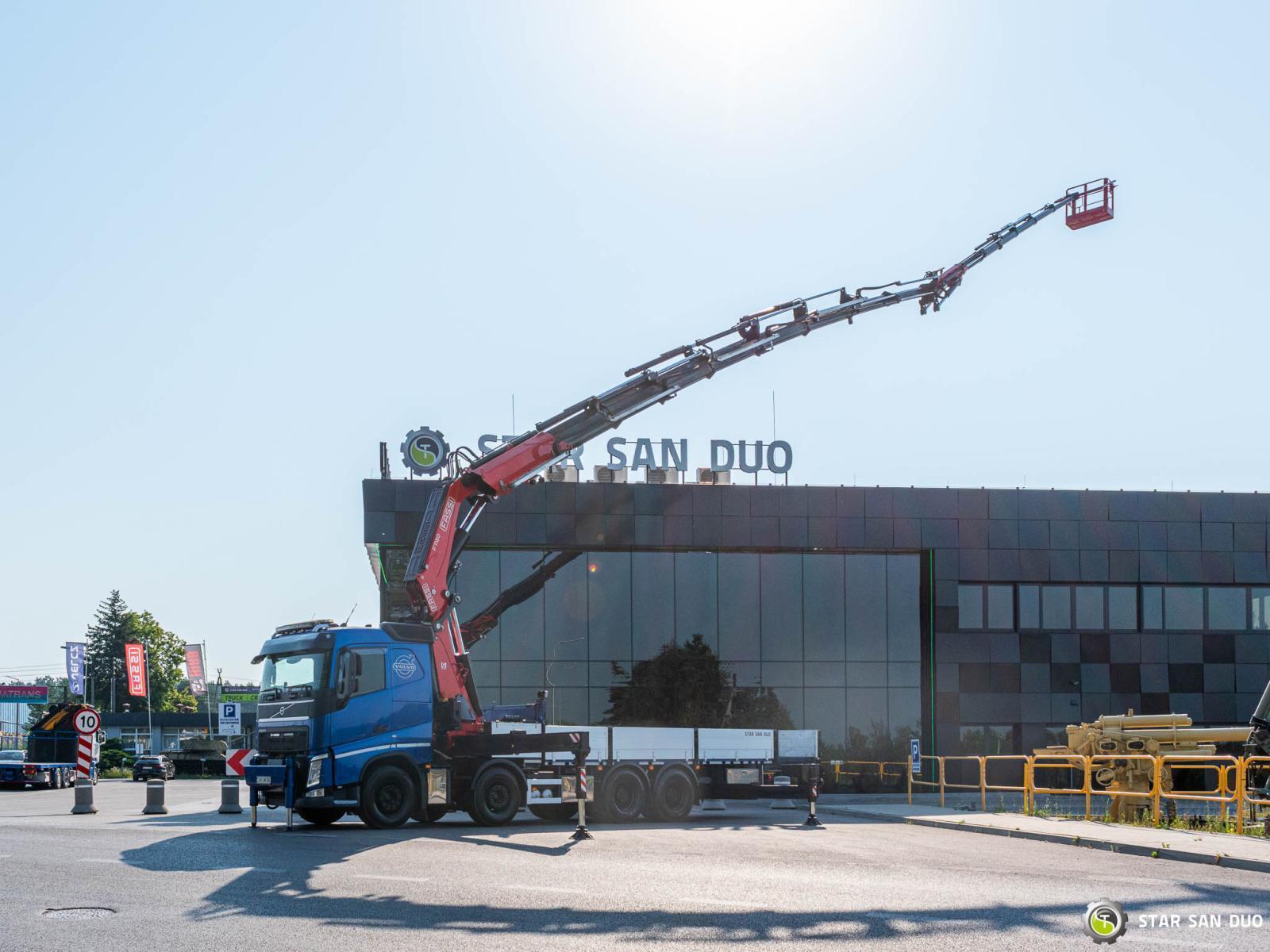 VOLVO FH500 8x4 FASSI F1150 .2.28 Fly Jib Crane Basket