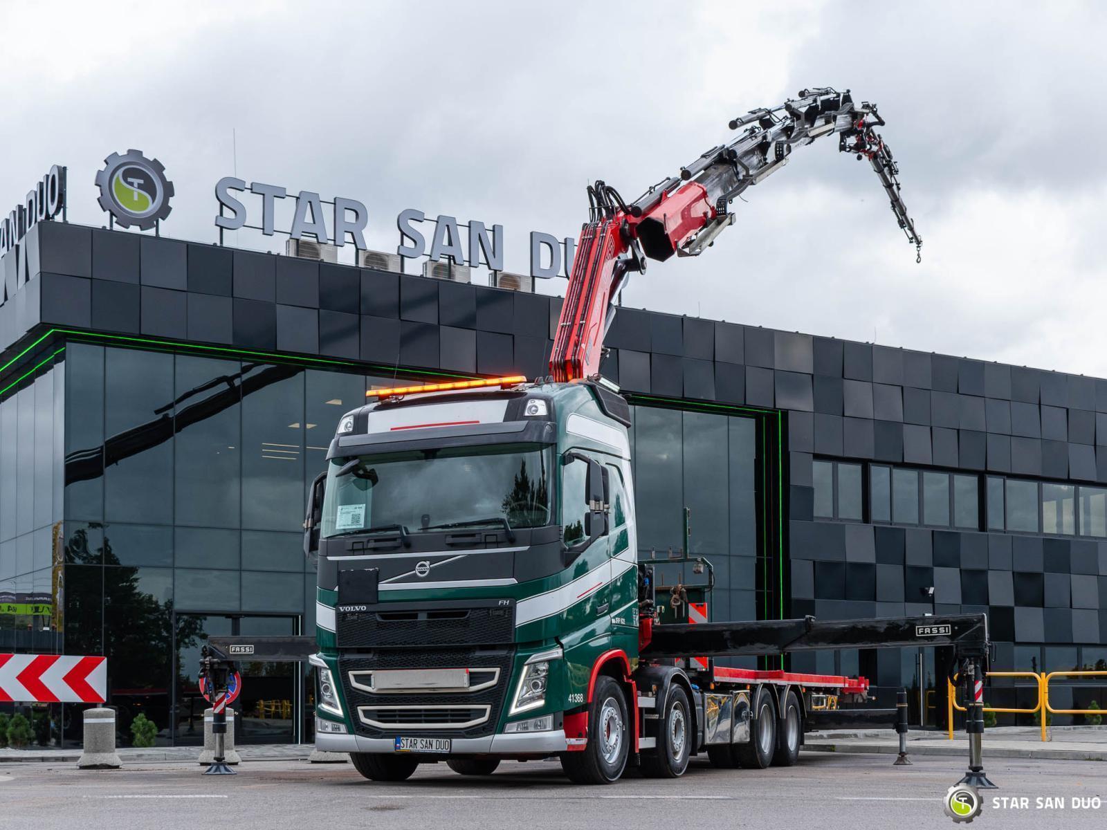 VOLVO FH 510 8x4 FASSI F820 RA2.26 Fly Jib Crane Kran