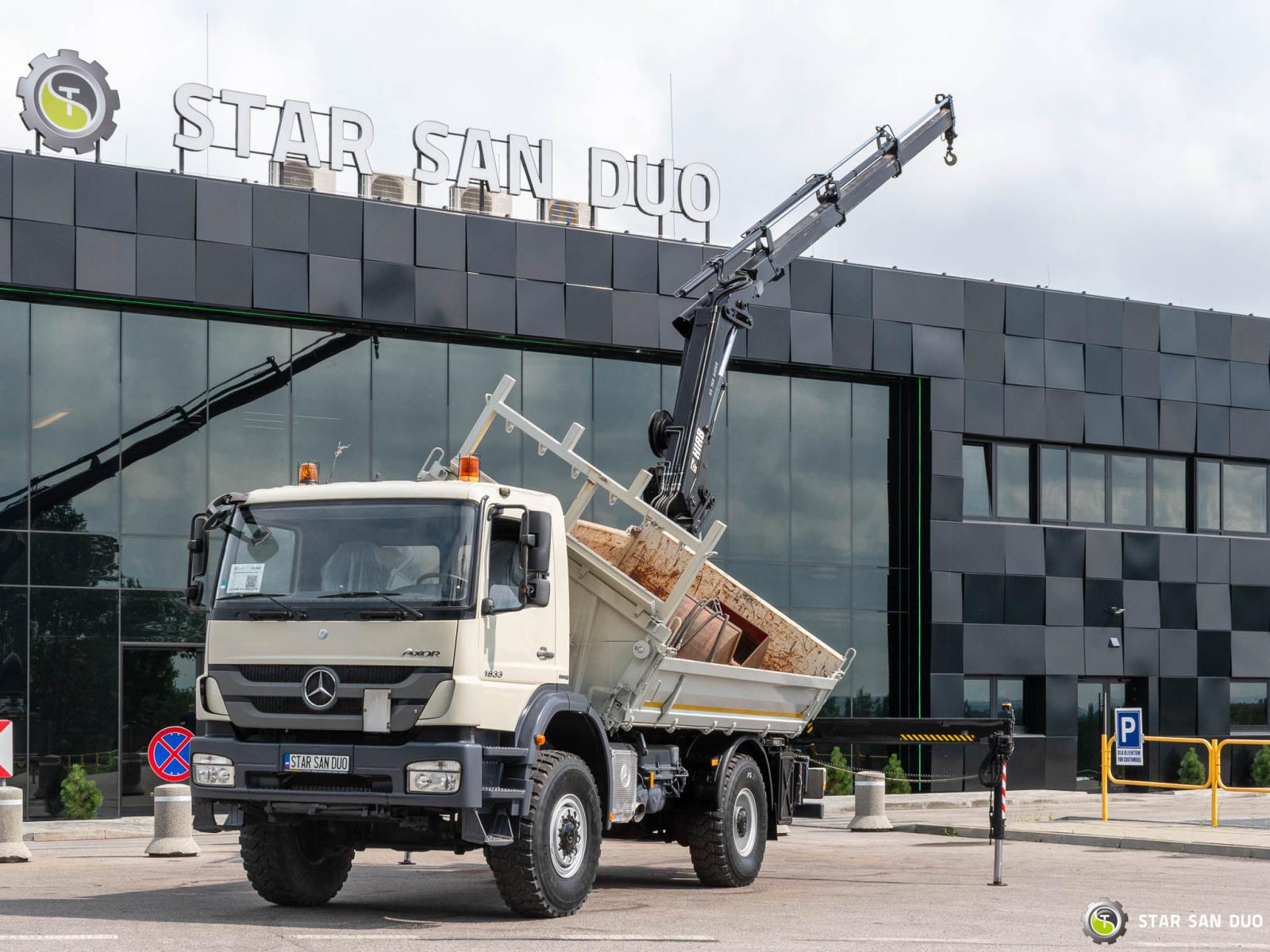 MERCEDES-BENZ AXOR 1833 4x4 HIAB 166  Crane Kipper