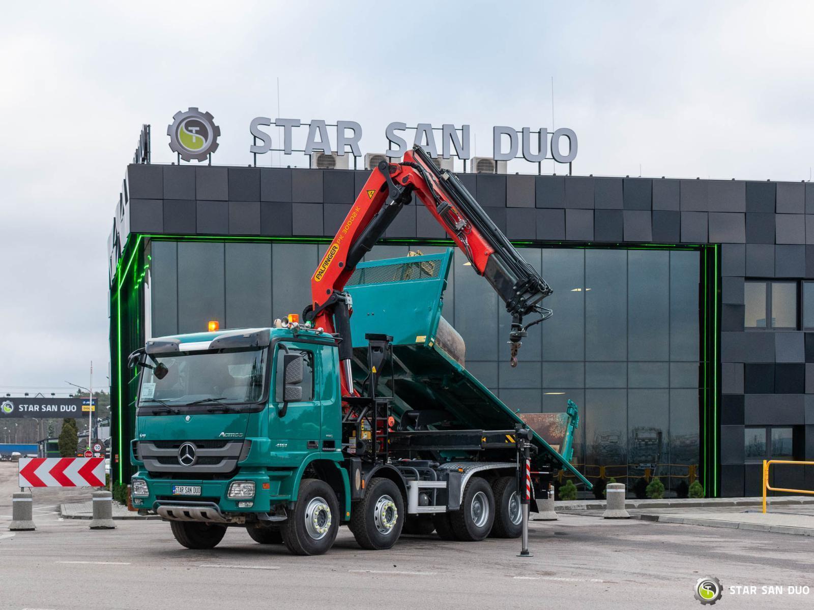 MERCEDES-BENZ ACTROS 4151 8x4 Palfinger PK 30002 K Crane Tippe