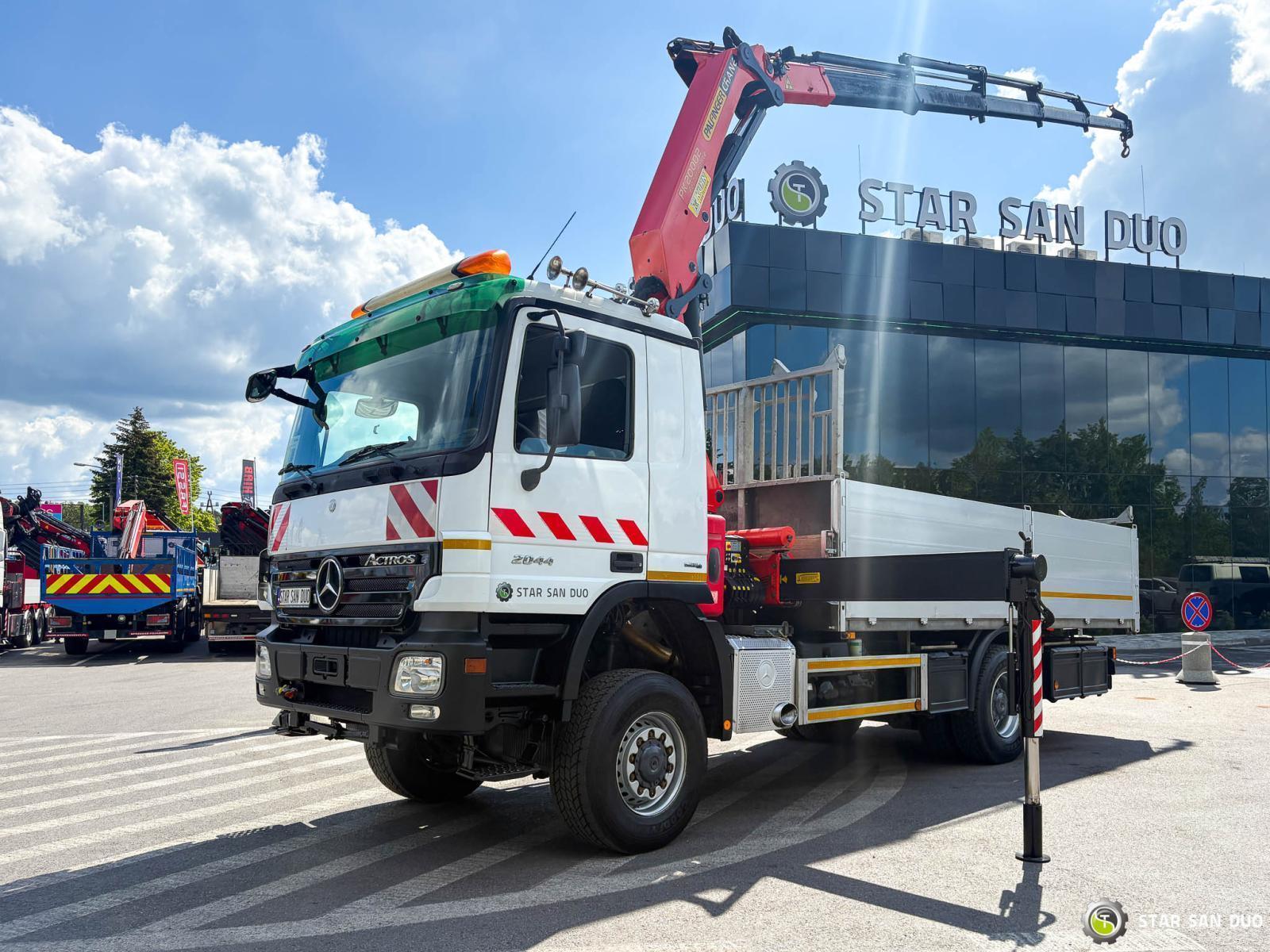 MERCEDES-BENZ ACTROS 2044A 4x4 Palfinger PK 20002 hds Crane