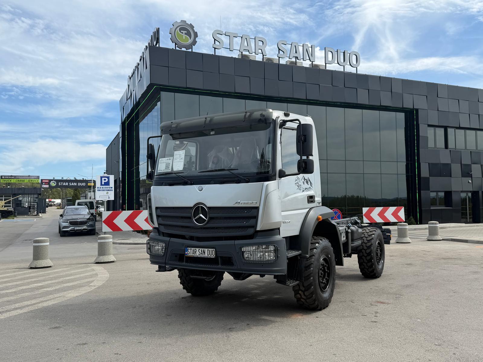MERCEDES-BENZ ATEGO 1324 4x4 chassis