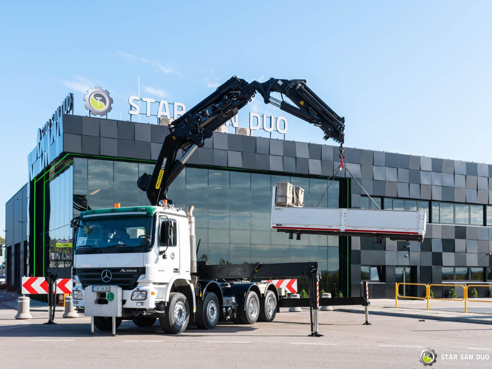 MERCEDES BENZ ACTROS 4144 8x4 PALFINGER PK 85002 Crane Fly Jib