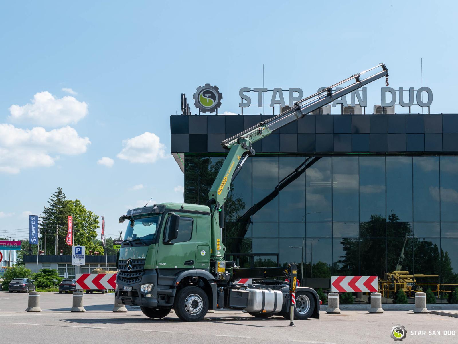 MERCEDES-BENZ AROCS 1842 4x2 PALFINGER PK 20001  Crane