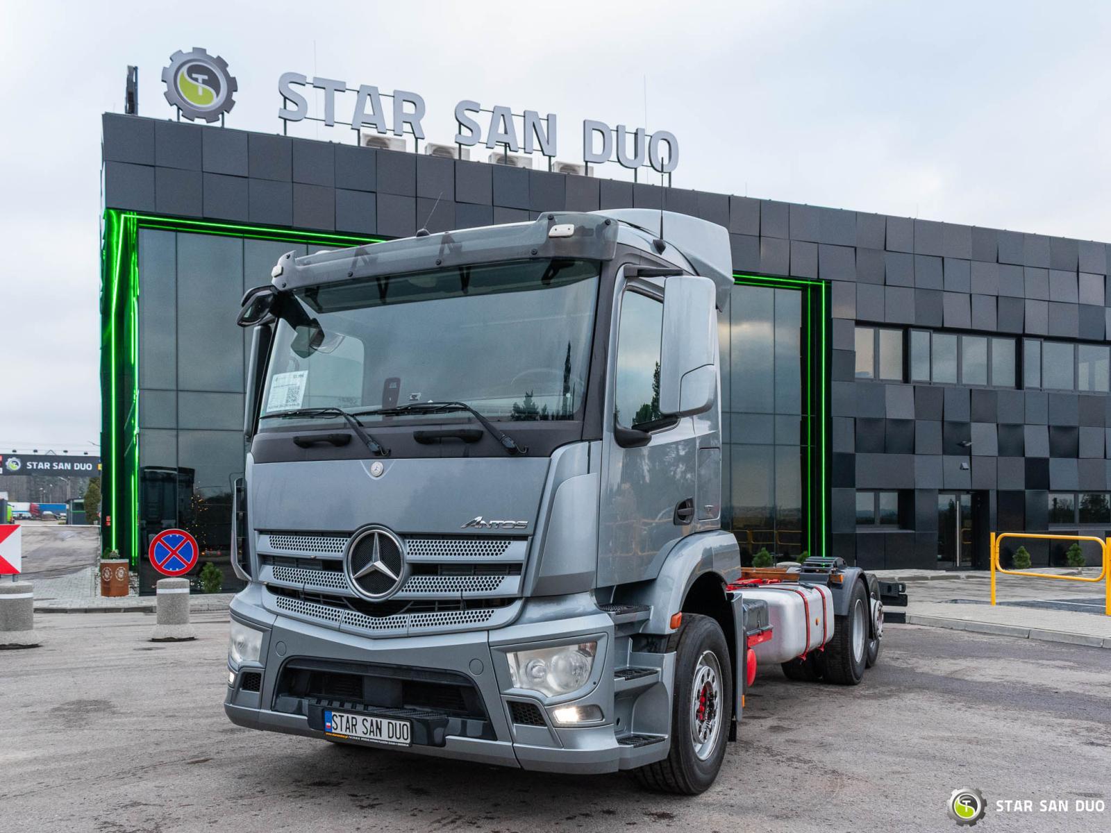 MERCEDES BENZ ANTOS 2535 6x2 Chassis