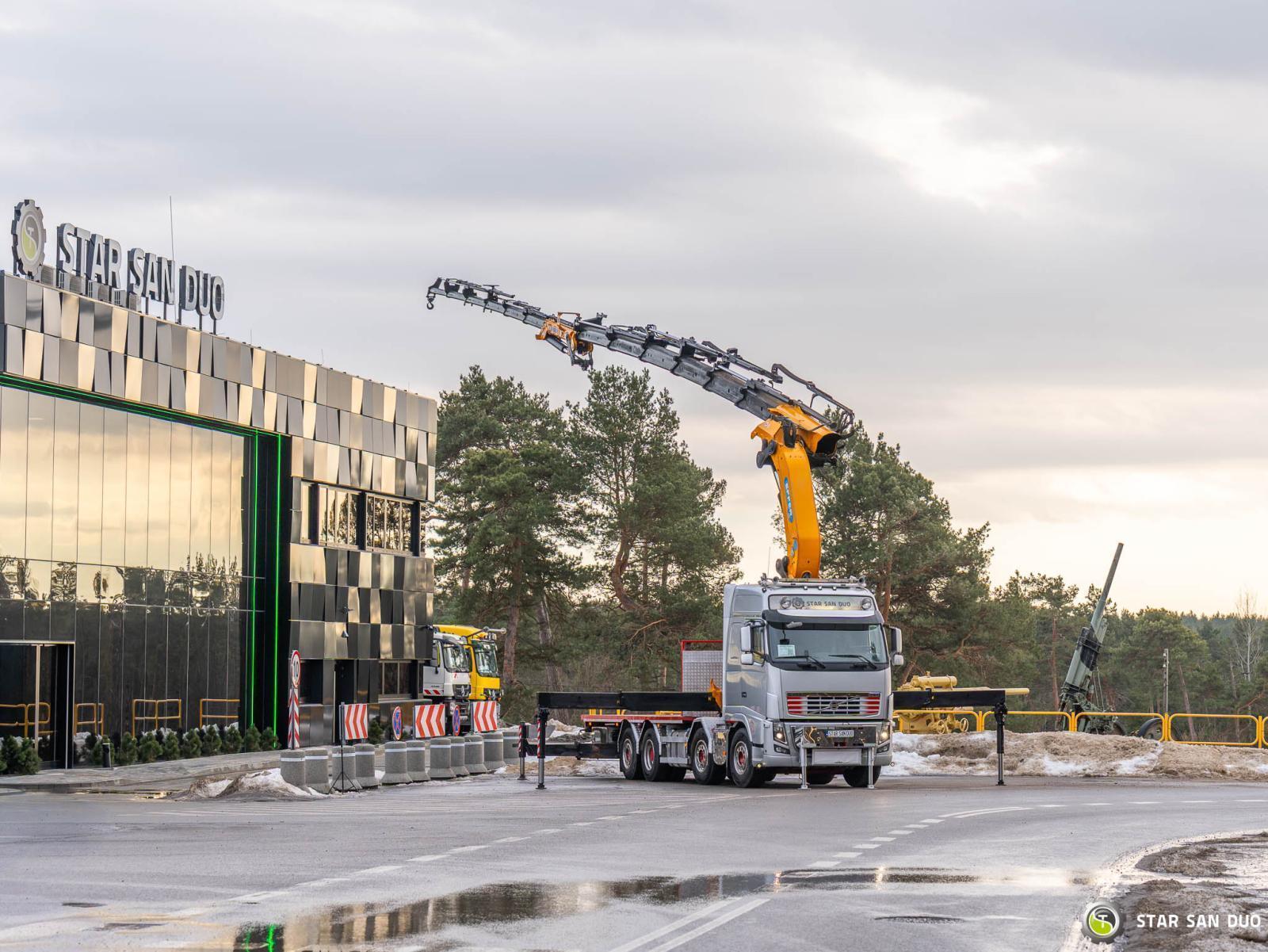 VOLVO FH750 8x2 EFFER 955/6S HDS Żuraw Wciągarka